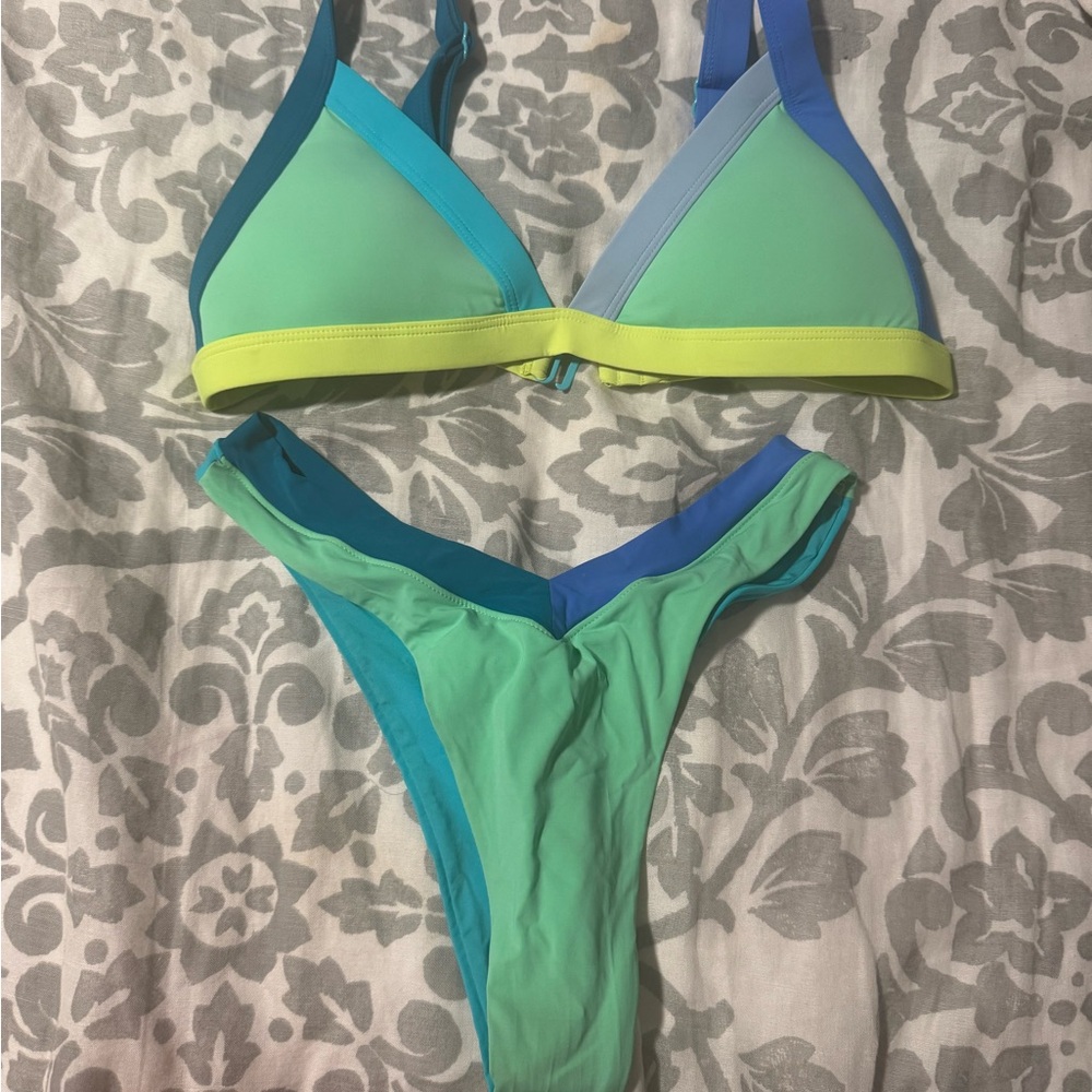 Colorful Women's Bikini Set - one one swim